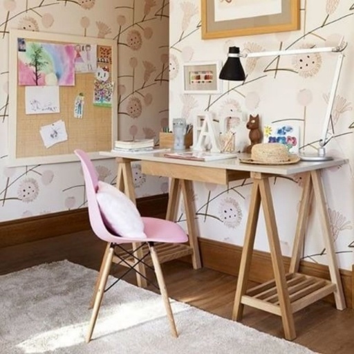 Silla Eames Rosada con Patas de Madera para Hogar y Tocador